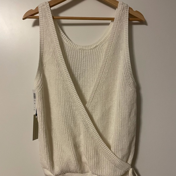 Cream/white knit tank top - Picture 2 of 3